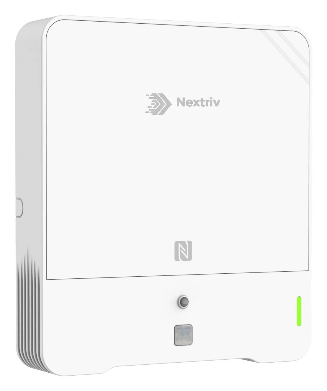 Czujnik Nextriv Sense IAQ Lite 4-in-1 pod kątem — zwarta obudowa ze szczelinami wentylacyjnymi
